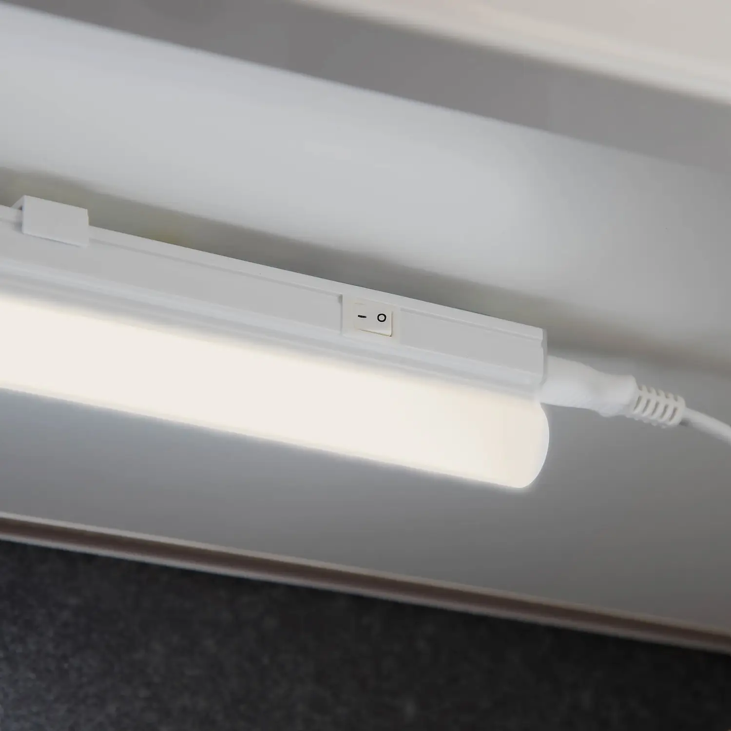 Arlec LED 9W Bar Light 7 Arlec LED 9W Bar Light - Image 5