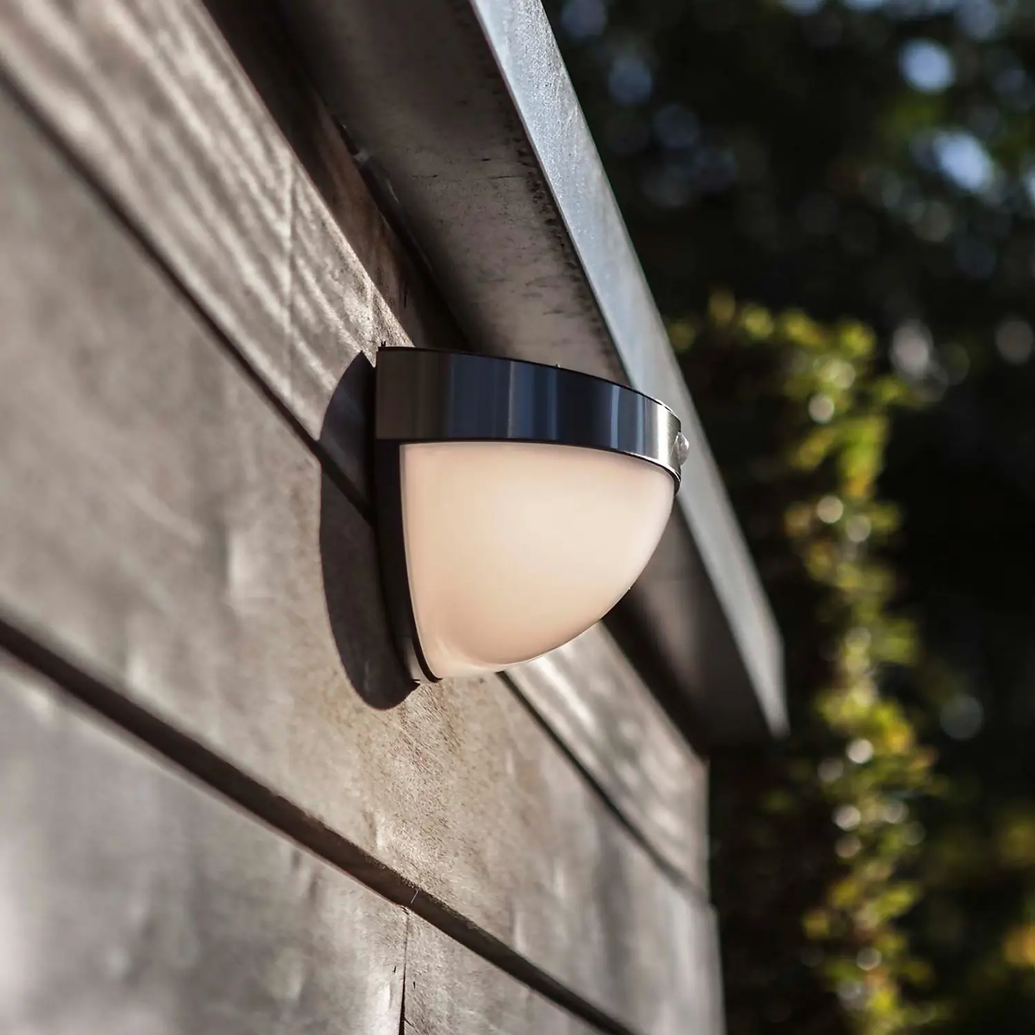 Lutec Bubble Solar LED Outdoor Wall Light With PIR Motion Sensor 5 Lutec Bubble Solar LED Outdoor Wall Light With PIR Motion Sensor - Image 3