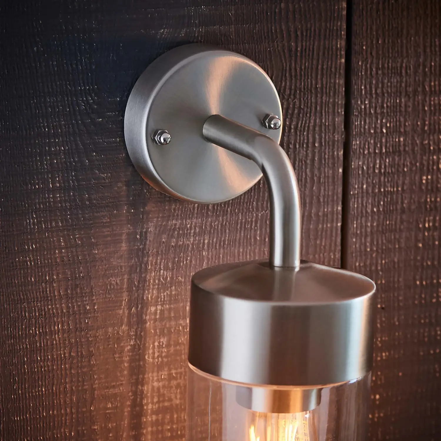 North Outdoor Wall Light - Stainless Steel 6 North Outdoor Wall Light - Stainless Steel - Image 4