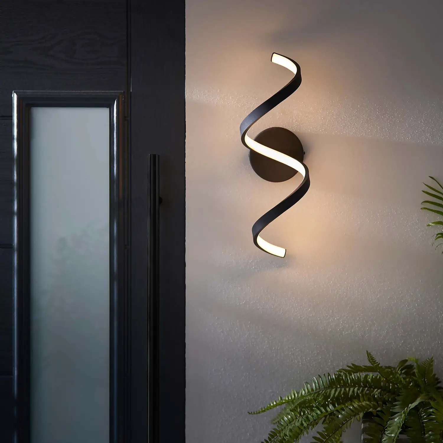 Astral Outdoor Wall Light - Black 5 Astral Outdoor Wall Light - Black - Image 3