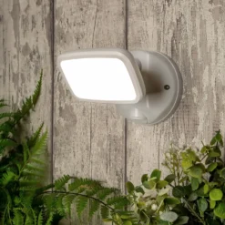 Lynn 1 Light Outdoor Wall Light (IP65) - White